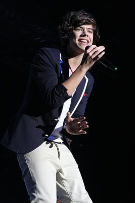 Harry Styles performing in Sydney, Australia, 2013