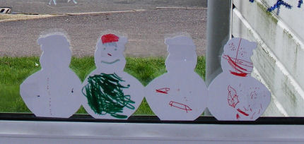 More snowmen in the window!