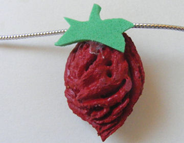 Strawberry necklace craft