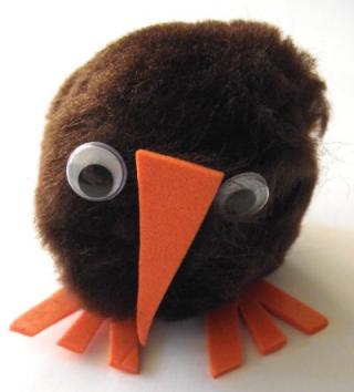 Pompom Kiwi Craft