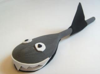 https://www.activityvillage.co.uk/sites/default/files/styles/medium/public/images/wooden_spoon_shark.jpg?itok=XnzdObc-